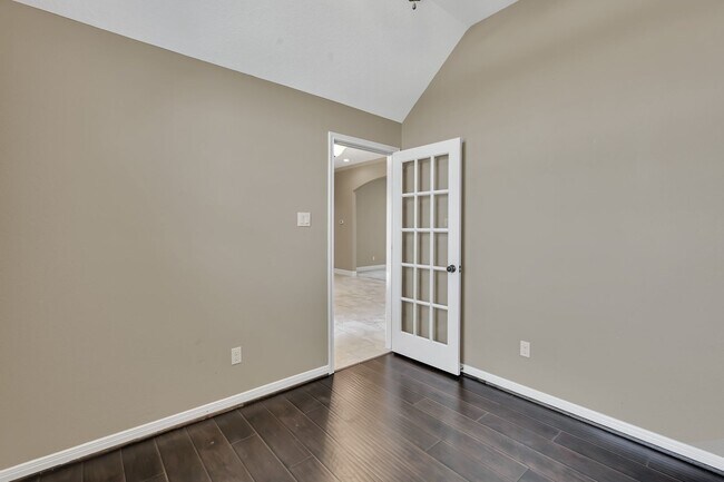 Building Photo - One story, and a 3-car garage!