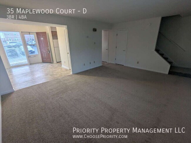 Building Photo - 35 Maplewood Ct