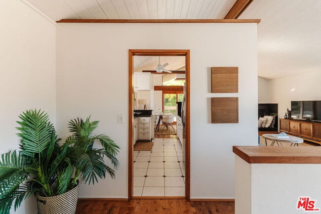 Building Photo - 4450 Alla Rd