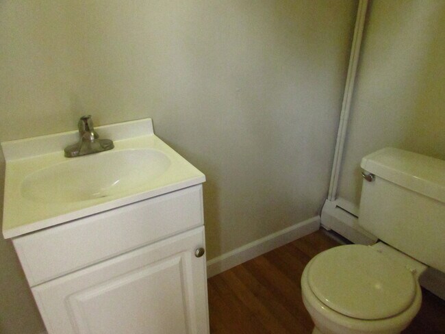 Building Photo - Home in the Country with Laundry Connections!