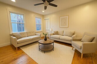 Building Photo - 21 Highland St