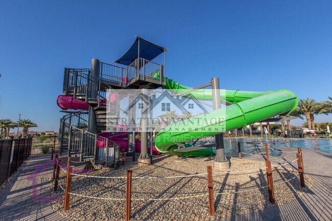 Building Photo - 9638 E Tesla Ave