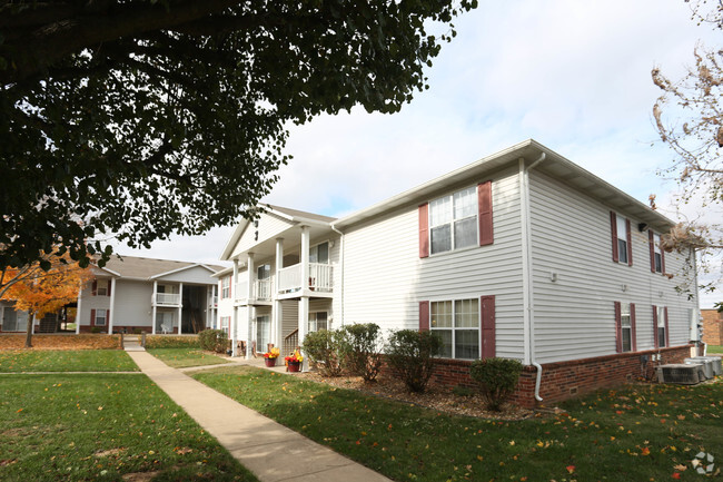 Primary Photo - Holly Ridge Apartments