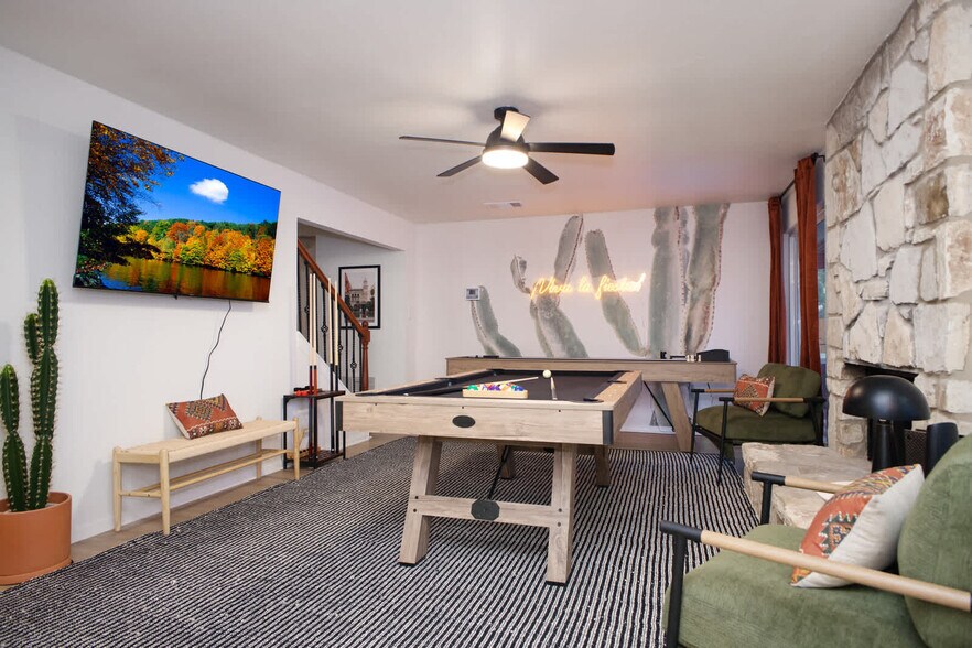 Building Photo - 2751 Forest Spur