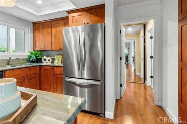Building Photo - 2401 Via Mariposa W