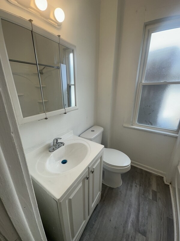 Building Photo - 2180 W 83rd St