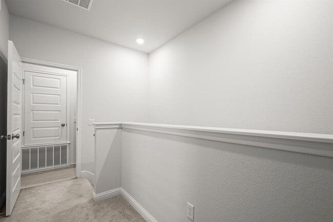 Building Photo - 8511 Leroi Dr