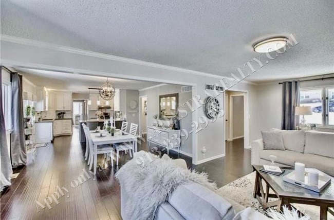Building Photo - Beautiful UPDATED Ranch in Mission-Availab...
