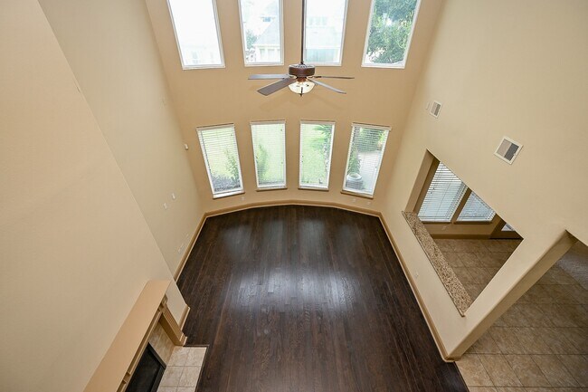 Building Photo - 5327 Sloan Falls Ct