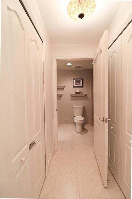 Building Photo - 11018 Legacy Dr