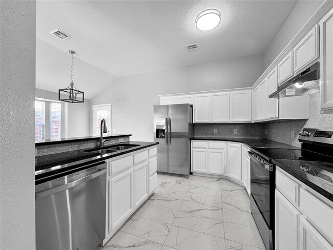 Building Photo - 4917 SE 89th Terrace