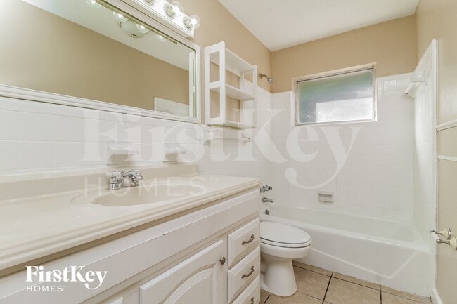 Building Photo - 2720 Erin Rd