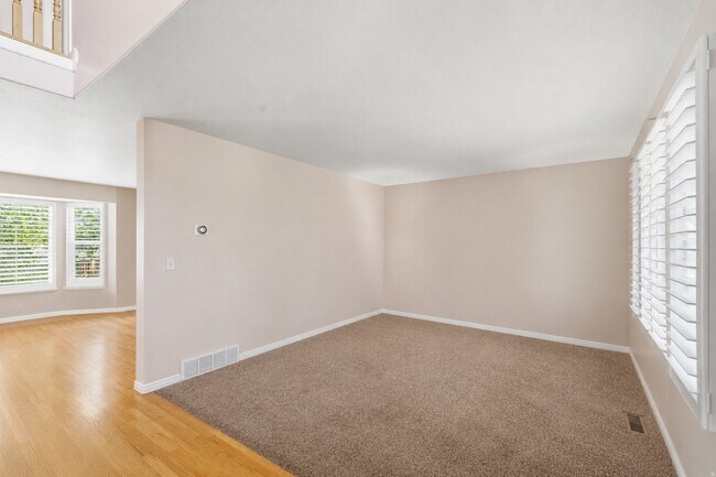 Building Photo - 1541 W 11150 S