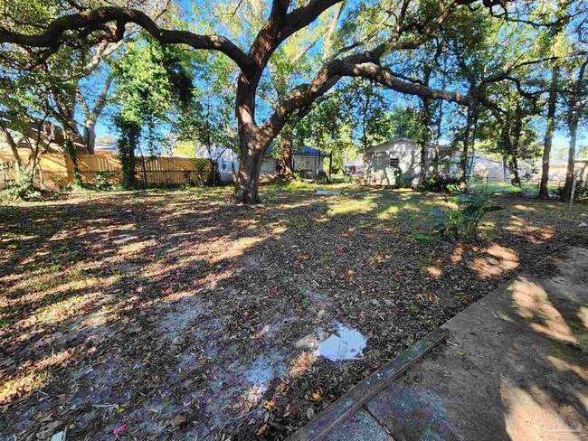 Building Photo - 3052 Creighton Rd