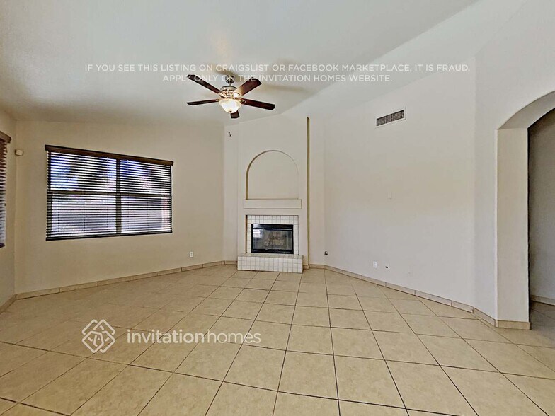 Building Photo - 2404 N 125th Dr