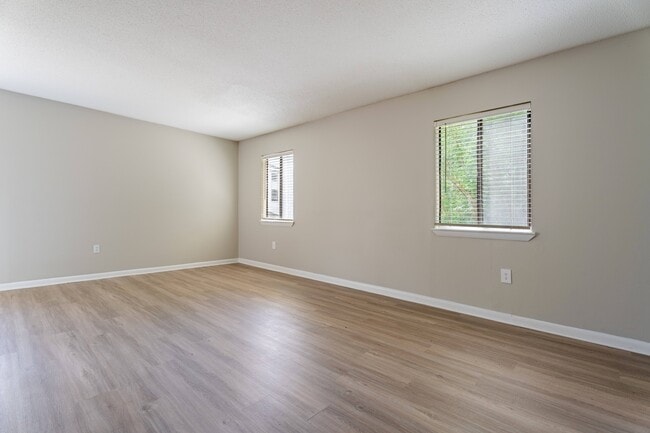 Building Photo - Rosen at North Hills