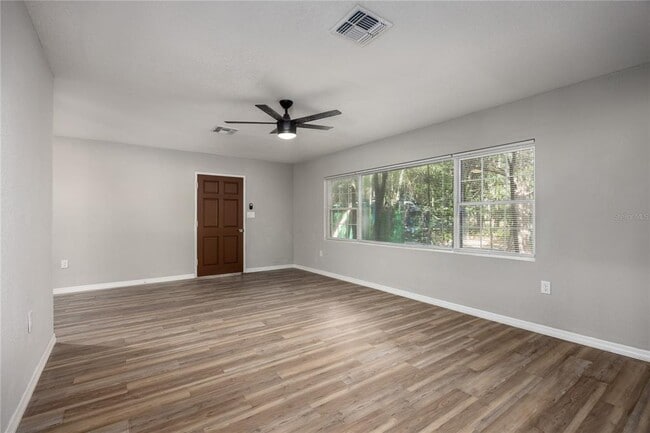 Building Photo - 640 NW 36th Ter