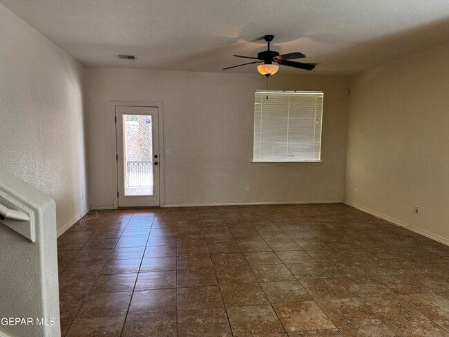 Building Photo - 12641 Paseo Rae Ave