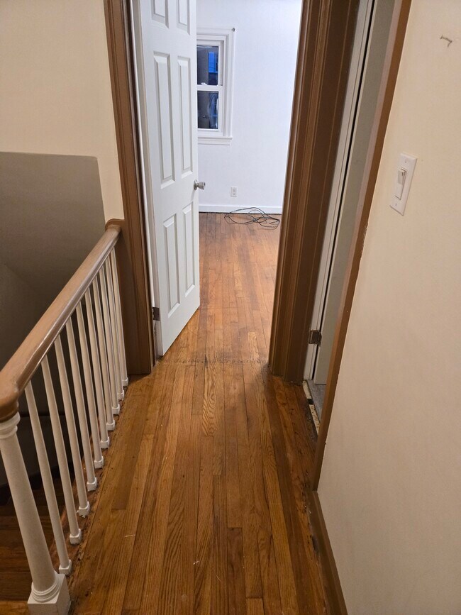 Building Photo - 2445 Brookwood St