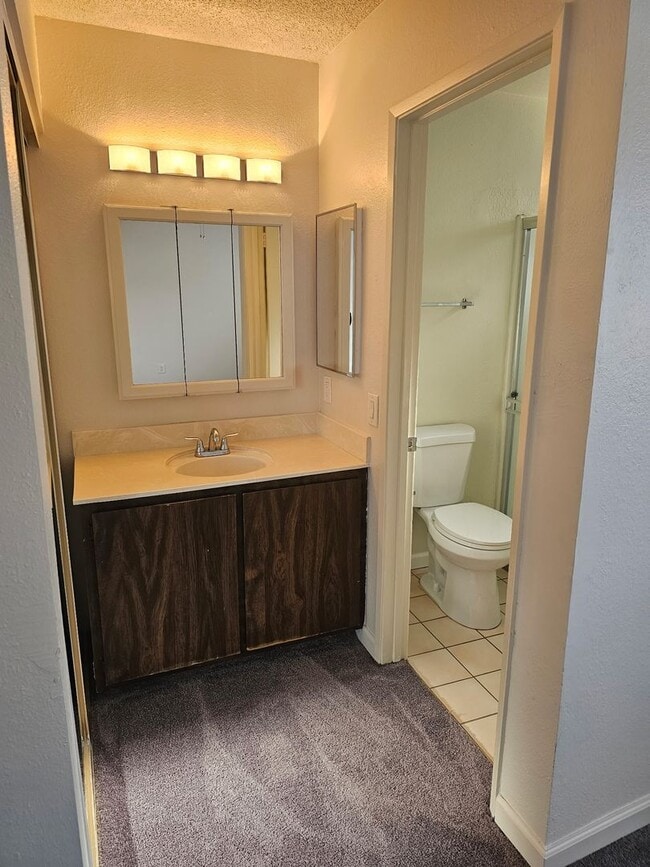 Building Photo - NICE UPDATED HOME IN SACRAMENTO!! $500 OFF MOVE-IN SPECIAL!