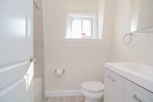 Building Photo - 56-58 Orvis Rd