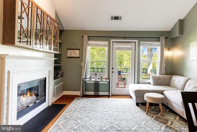 Building Photo - 12012 Taliesin Pl