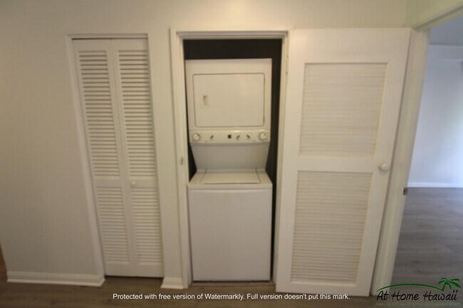 Building Photo - 44140-140 Hako St