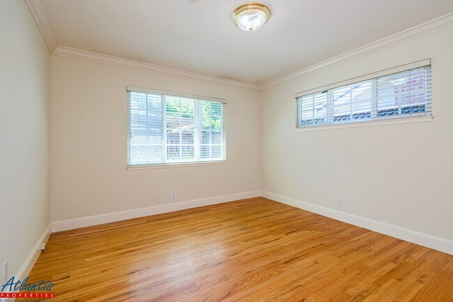 Building Photo - Beautiful Campbell Home | Desirable Location