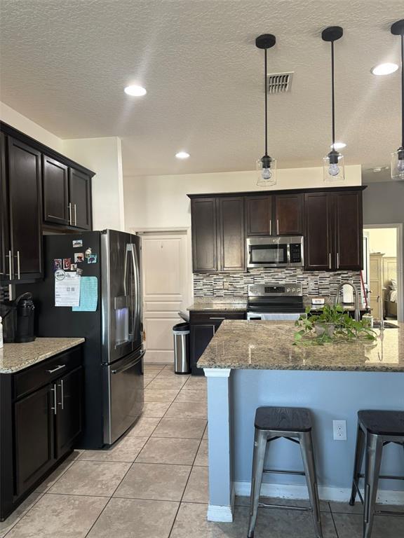 Building Photo - 1000 Vicenza St