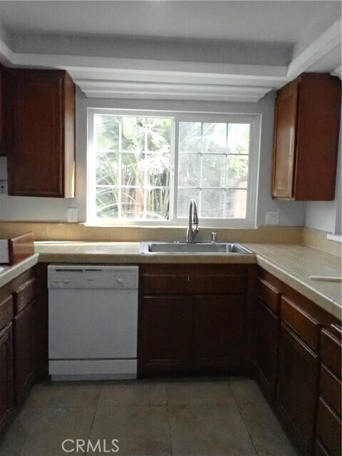 Building Photo - 2 Farragut