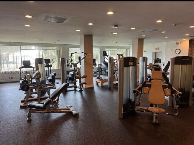 Building Photo - 2451 Brickell Ave