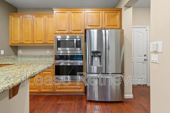 Building Photo - 265-269 S Sonrisa St