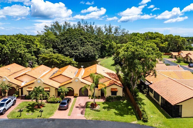 Building Photo - 13676 Cortez Dr