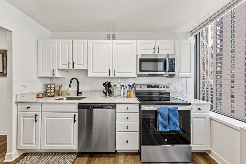 Building Photo - 401 E Ontario St