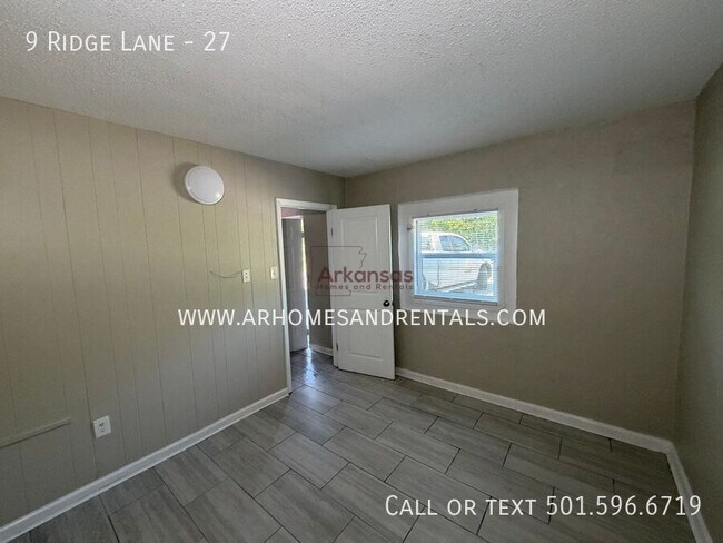 Building Photo - 9 Ridge Ln