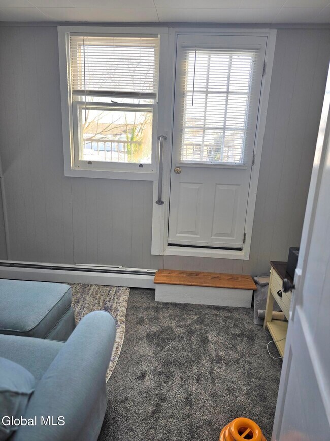 Building Photo - 31 Terrace Ave