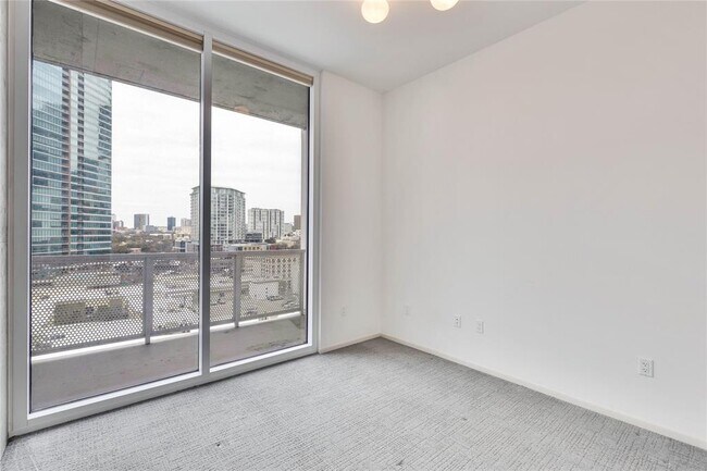Building Photo - 301 West Ave