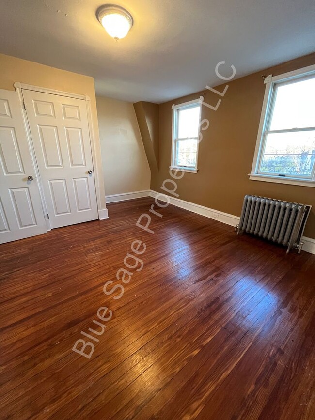 Building Photo - Beautiful 3 Bedroom 1 Bath in Upper Darby!