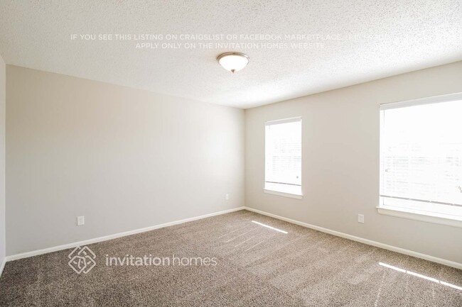 Building Photo - 2051 Vista Dr