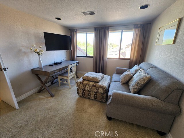 Building Photo - 41786 Woodhaven Dr W