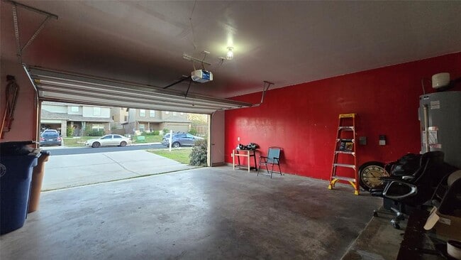 Building Photo - 3204 Ortman Dr