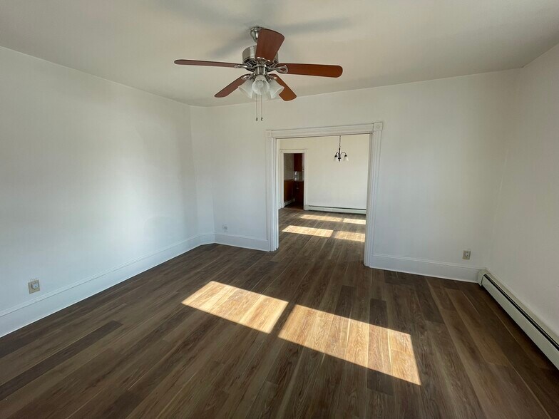 Living Room - 31 S Fayette St