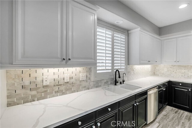 Building Photo - 26850 Peppertree Dr