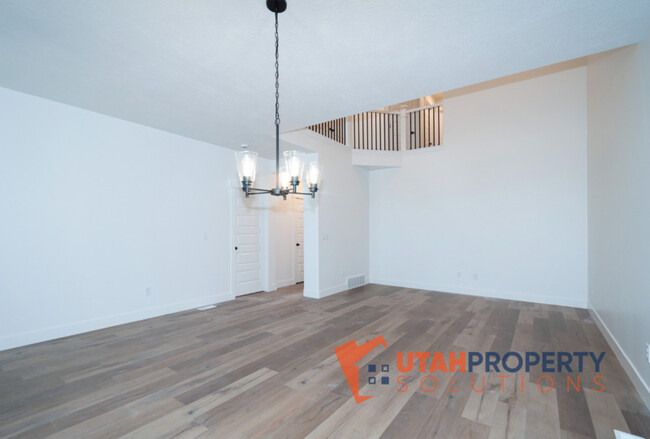 Building Photo - 4589 W Monument Peak Dr