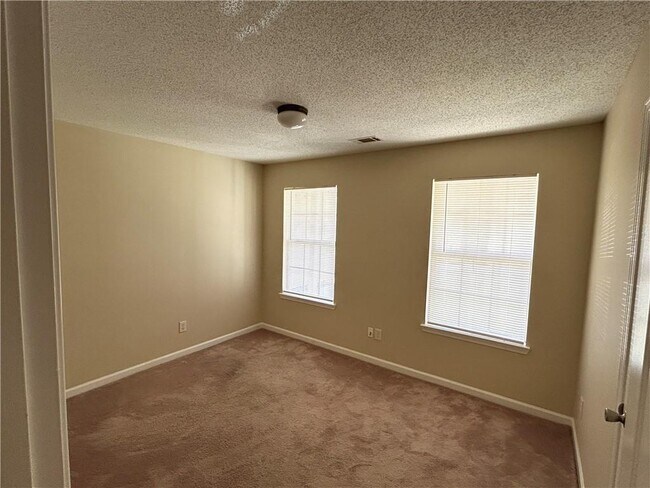 Building Photo - 4710 Brookwood View