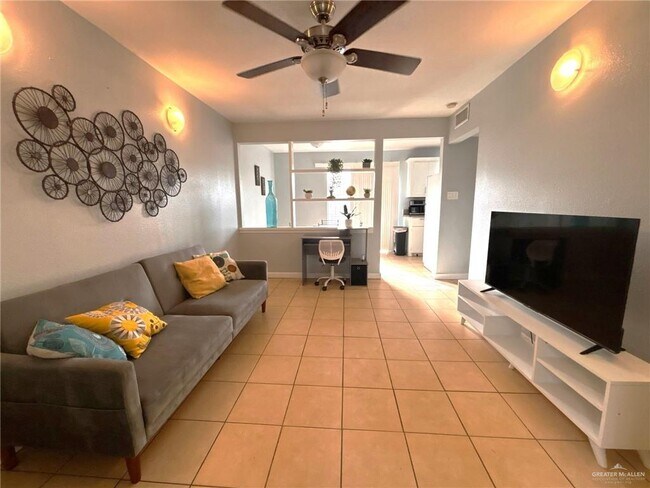 Building Photo - 9 Upas Ave