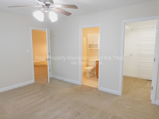 Building Photo - 2831 White Ln