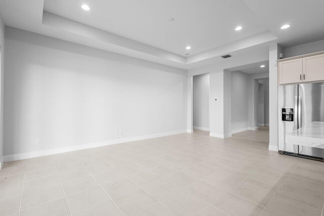Building Photo - 14192 Lacebark Ln
