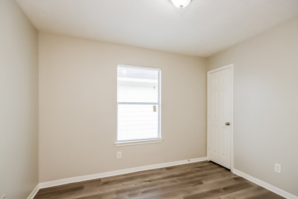 Building Photo - 21515 Lovis Way