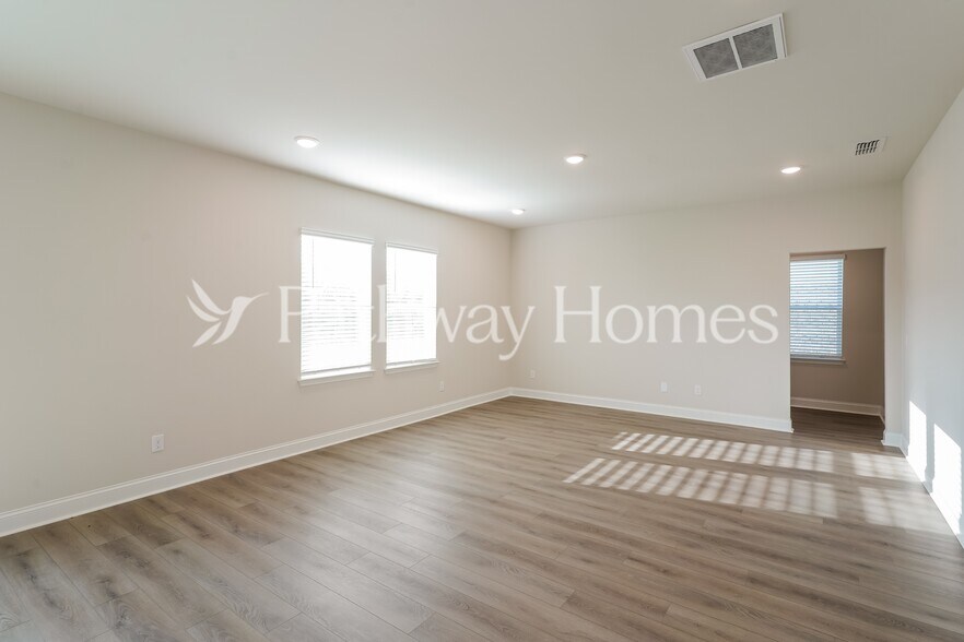 Building Photo - 212 Limestone Wy